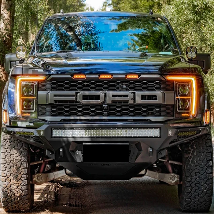 The third-generation Raptor winch-compatible front bumper features an eye-catching design, practical functions and strong protective performance
