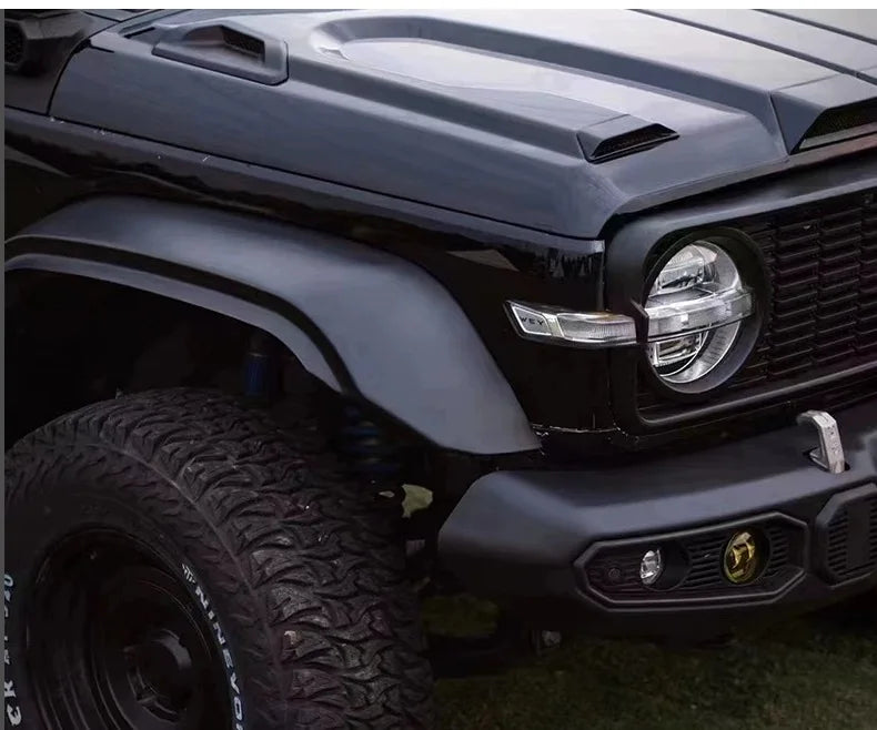 Car Grill Front Bumper Plastic Grille Grill with Lamp Shade Suitable for Tank 300 with Yellow Light in the Net 4x4 Offroad
