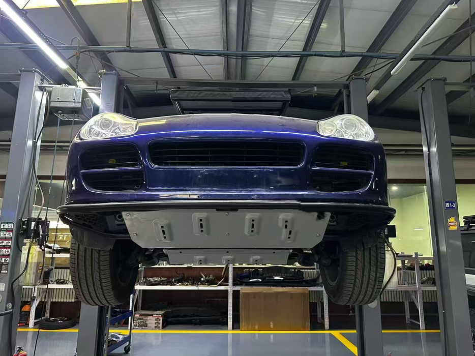 Front Bumper for Cayenne 955 (Material: Carbon Steel + Al-Mg Alloy)