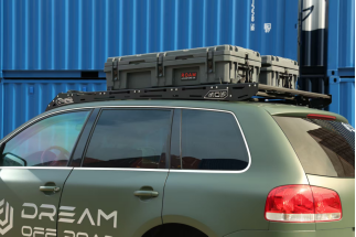 Heavy-Duty Flat Off-Road Roof Rack for Porsche Cayenne 955 / 957 – Low-Profile Carbon Steel Cargo Platform | Vipera